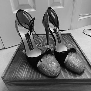 Classic Rickard Shah stilletos